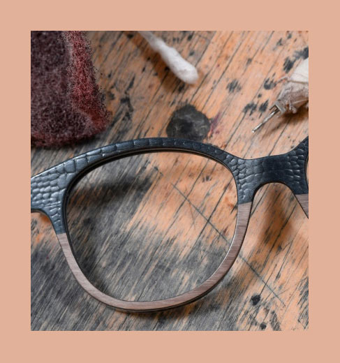 inspiration-lunettes-gold-and-wood